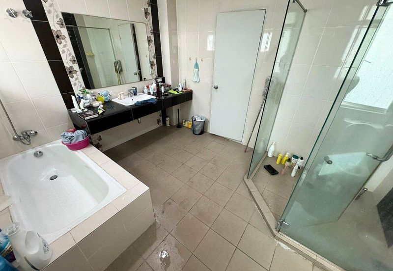 SUPERLINK WITH 24 FT HIGH CEILING 3-Storey Desa Park Serdang @ Bukit Serdang Seri Kembangan FOR SALE!