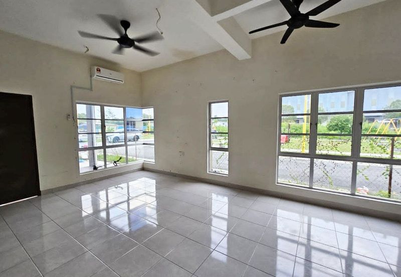 Taman Aqili, Bukit Naga