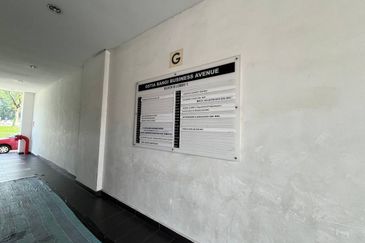 Ostia Bangi Business Avenue