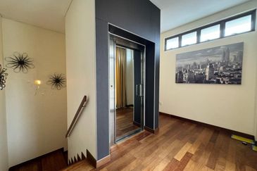 EXCLUSIVE OFFER❗️EXCELLENT LUXURY UNIT with SOPHISTICATED DESIGN . 2.5 Storey Bungalow Danau Mutiara @ Presint 16 Putrajaya FOR SALE!