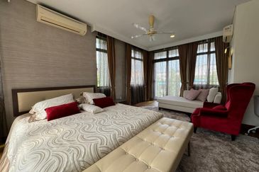 EXCLUSIVE OFFER❗️EXCELLENT LUXURY UNIT with SOPHISTICATED DESIGN . 2.5 Storey Bungalow Danau Mutiara @ Presint 16 Putrajaya FOR SALE!