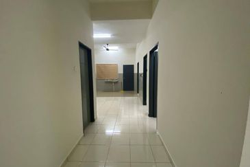 Corner Lot Single Storey Semi D Jalan Punai For Sale