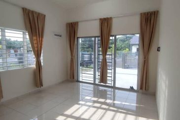 Corner Lot Single Storey Semi D Jalan Punai For Sale