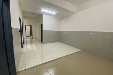 Corner Lot Single Storey Semi D Jalan Punai For Sale