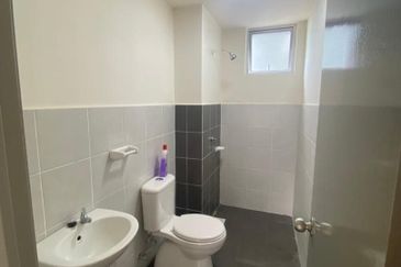 CORNER LOT & NICE VIEW Melodi Perdana Apartment @ LBS Alam Perdana, Puncak Alam For Sale!