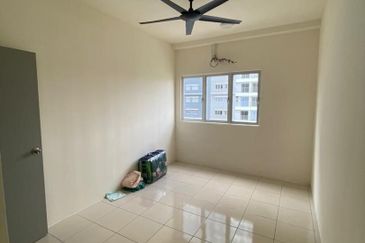 CORNER LOT & NICE VIEW Melodi Perdana Apartment @ LBS Alam Perdana, Puncak Alam For Sale!