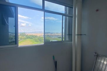 CORNER LOT & NICE VIEW Melodi Perdana Apartment @ LBS Alam Perdana, Puncak Alam For Sale!