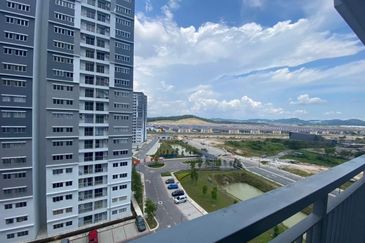 CORNER LOT & NICE VIEW Melodi Perdana Apartment @ LBS Alam Perdana, Puncak Alam For Sale!