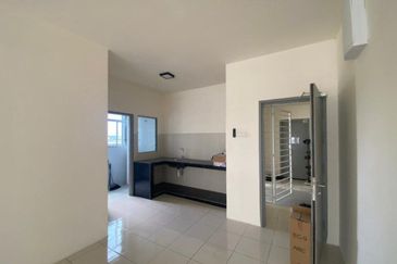 CORNER LOT & NICE VIEW Melodi Perdana Apartment @ LBS Alam Perdana, Puncak Alam For Sale!