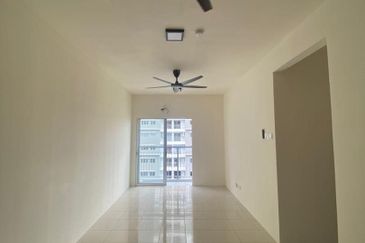 CORNER LOT & NICE VIEW Melodi Perdana Apartment @ LBS Alam Perdana, Puncak Alam For Sale!