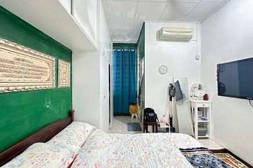 CHEAPEST! Partly renovated & partly furnished 1-Storey Terrace House SP1, Bandar Saujana Putra 