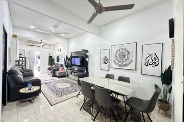 CHEAPEST! Partly renovated & partly furnished 1-Storey Terrace House SP1, Bandar Saujana Putra 