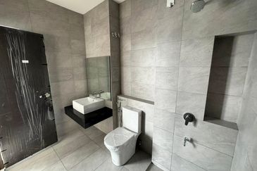 OPEN VIEW & BRAND NEW UNIT ‼️ Double Storey Nadira Bandar Bukit Raja, Klang For Sale!