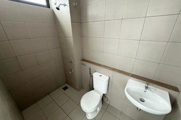 OPEN VIEW & BRAND NEW UNIT ‼️ Double Storey Nadira Bandar Bukit Raja, Klang For Sale!