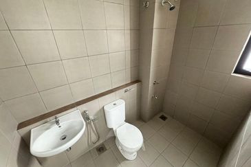 OPEN VIEW & BRAND NEW UNIT ‼️ Double Storey Nadira Bandar Bukit Raja, Klang For Sale!