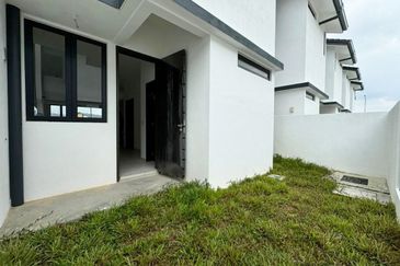 OPEN VIEW & BRAND NEW UNIT ‼️ Double Storey Nadira Bandar Bukit Raja, Klang For Sale!