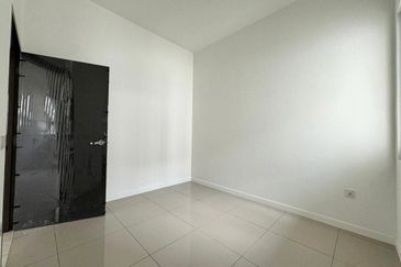 OPEN VIEW & BRAND NEW UNIT ‼️ Double Storey Nadira Bandar Bukit Raja, Klang For Sale!