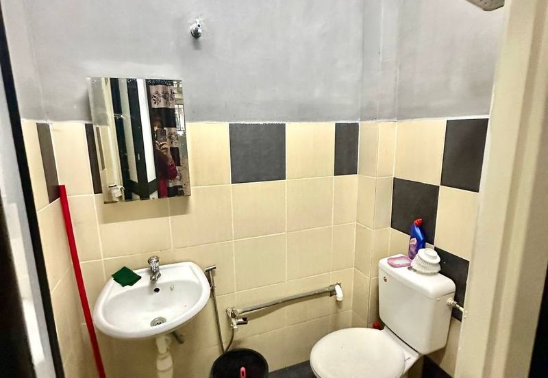 SINGLE STOREY TERRACE HOUSE, TAMAN MELATI INDAH, BATU KIKIR, N.SEMBILAN