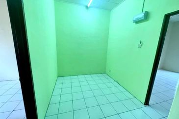 DOUBLE STOREY TERRACE HOUSE (OPEN TITLE) TAMAN BAHAU, BAHAU, N.SEMBILAN