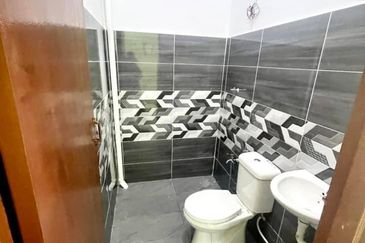 DOUBLE STOREY TERRACE HOUSE (OPEN TITLE) TAMAN BAHAU, BAHAU, N.SEMBILAN