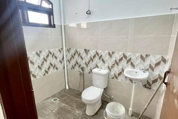 DOUBLE STOREY TERRACE HOUSE (OPEN TITLE) TAMAN BAHAU, BAHAU, N.SEMBILAN