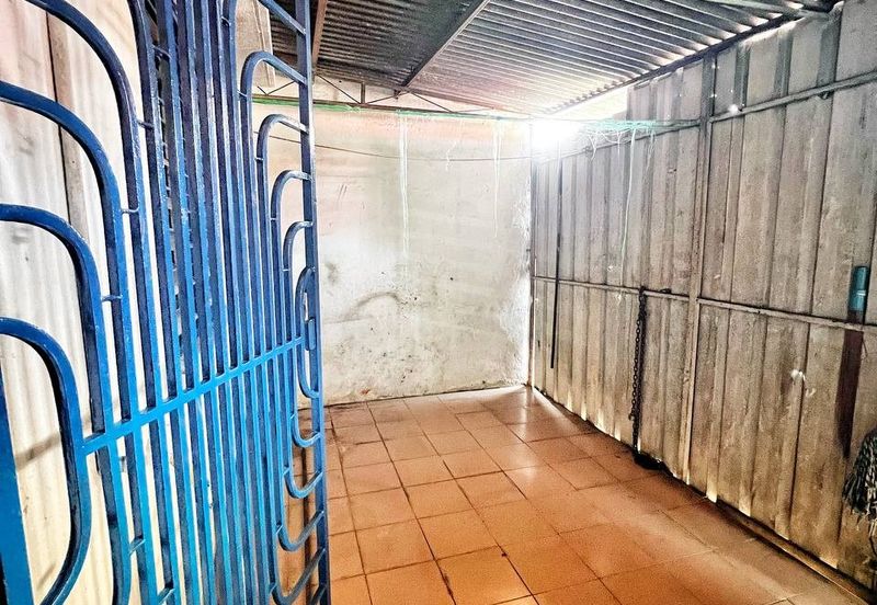 CHEAPEST UNIT Single Storey Terrace House Jalan Bangau, Taman Berkeley Klang