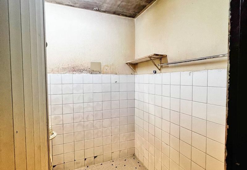 CHEAPEST UNIT Single Storey Terrace House Jalan Bangau, Taman Berkeley Klang