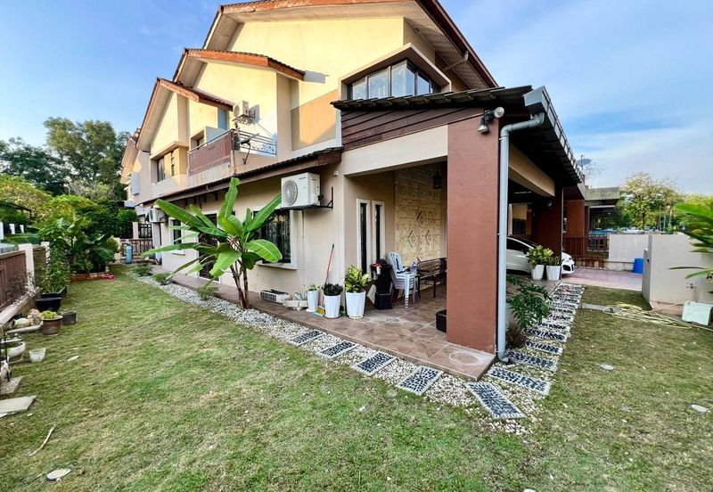 SPACIOUS ENDLOT & RENOVATED   Double Storey Superlink Jalan Jeriji, Bukit Jelutong For Sale!