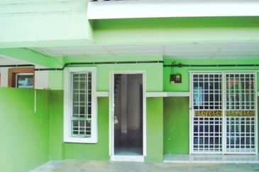 RENOVATED NON BUMI 2 Storey Terrace House SP4 Bandar Saujana Putra