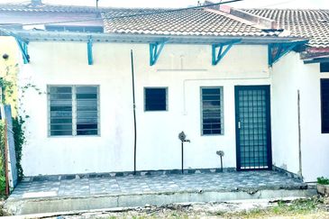 (RENOVATED & OPEN TITLE) TMN SRI MAHSAN, BAHAU, N.SEMBILAN