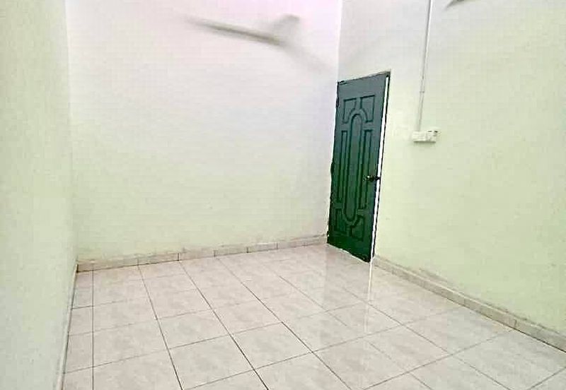 (RENOVATED & OPEN TITLE) TMN SRI MAHSAN, BAHAU, N.SEMBILAN