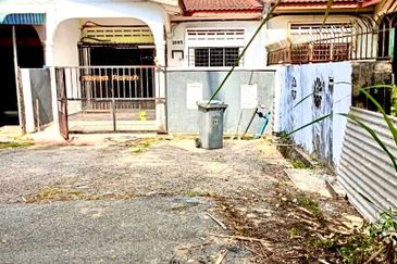 Single Storey Medium Cost, Taman Serting Jaya, Bahau, Negeri Sembilan