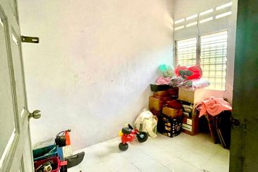 Single Storey Medium Cost, Taman Serting Jaya, Bahau, Negeri Sembilan