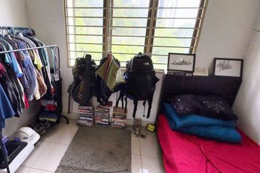 CORNER LOT WALKING DISTANCE TO GOMBAK LRT STATION Putra Villa Condominium Taman Melati, Kuala Lumpur For Sale!