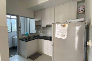 CORNER UNIT & FULLY FURNISHED  Danau Perintis Apartment, Puncak Alam