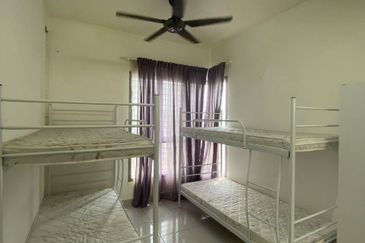 CORNER UNIT & FULLY FURNISHED  Danau Perintis Apartment, Puncak Alam