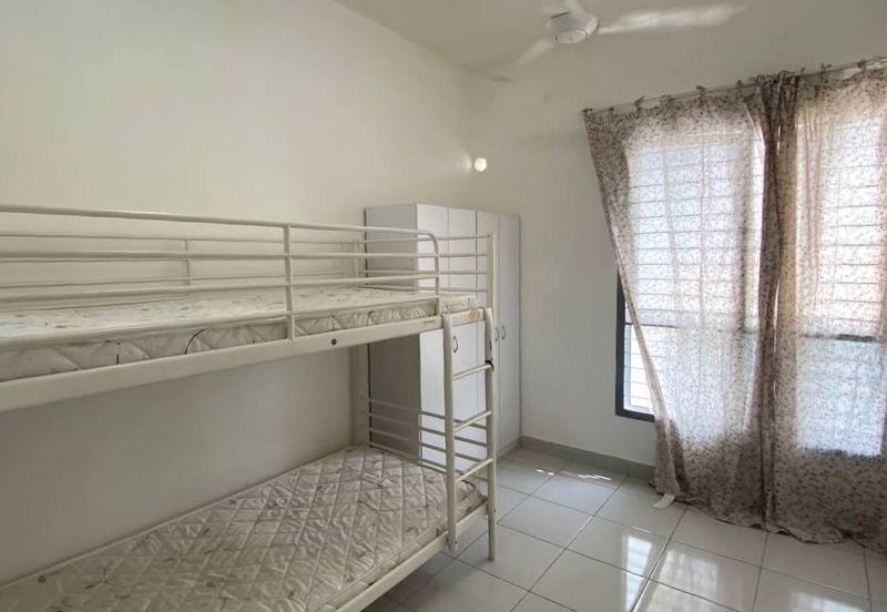 CORNER UNIT & FULLY FURNISHED  Danau Perintis Apartment, Puncak Alam