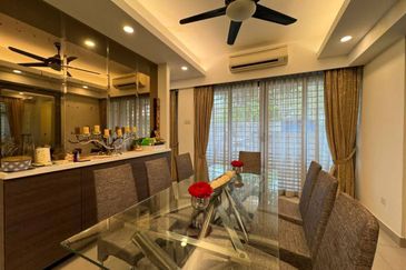 CORNER EXCELLENT LUXURY UNIT with SOPHISTICATED DESIGN . 2.5 Storey Bungalow Danau Mutiara @ Presint 16 Putrajaya 