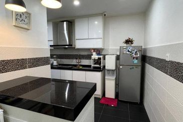 GROUND FLOOR UNIT! Nilam Puri Condominium, Bandar Bukit Puchong 2 For Sale