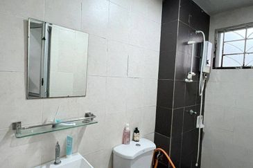 GROUND FLOOR UNIT! Nilam Puri Condominium, Bandar Bukit Puchong 2 For Sale