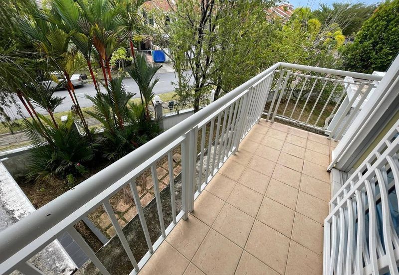 CORNER FACING OPEN, SPACIOUS 5 BIG ROOMS  Double Storey CORNER LOT Taman Bandar Senawang, Seremban 