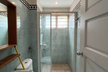 SPACIOUS UNIT & FACING OPEN Double Storey Bungalow Bukit Hijauan, Seksyen 26, Shah Alam (Nearby USJ, Subang Jaya) 