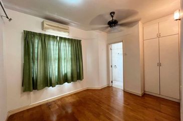 SPACIOUS UNIT & FACING OPEN Double Storey Bungalow Bukit Hijauan, Seksyen 26, Shah Alam (Nearby USJ, Subang Jaya) 