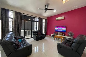HUGE Built Up & EXCELLENT CONDITION 3 Storey Terrace Maple Denai Alam, Shah Alam