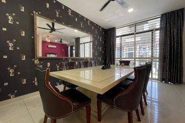 HUGE Built Up & EXCELLENT CONDITION 3 Storey Terrace Maple Denai Alam, Shah Alam