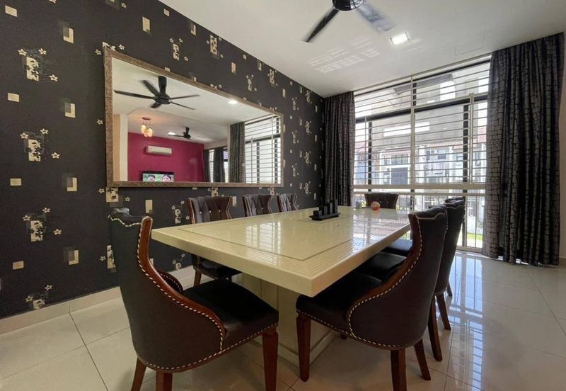 HUGE Built Up & EXCELLENT CONDITION 3 Storey Terrace Maple Denai Alam, Shah Alam