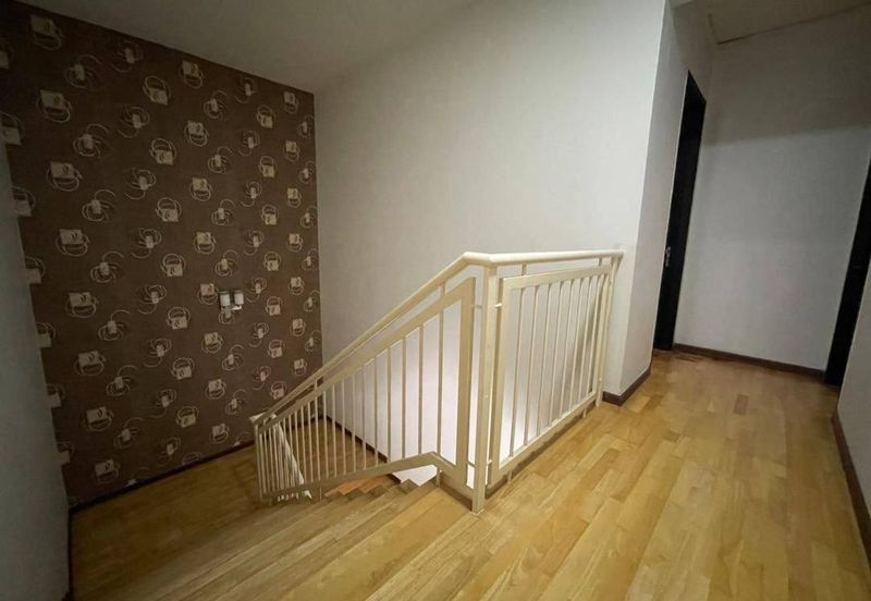 HUGE Built Up & EXCELLENT CONDITION 3 Storey Terrace Maple Denai Alam, Shah Alam