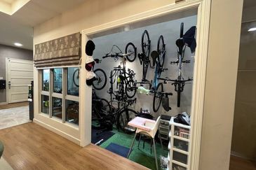 FREEHOLD & EXTENDED KITCHEN Double Storey Terrace Serissa Seksyen U16, Denai Alam