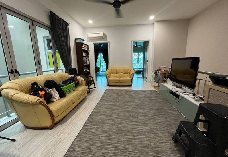 FREEHOLD & EXTENDED KITCHEN Double Storey Terrace Serissa Seksyen U16, Denai Alam