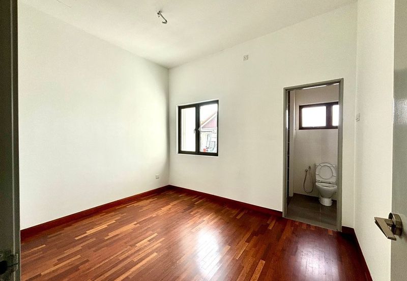 FACING PLAYGROUND | VACANT UNIT  Double Storey Terrace Viola Alam Impian, Shah Alam